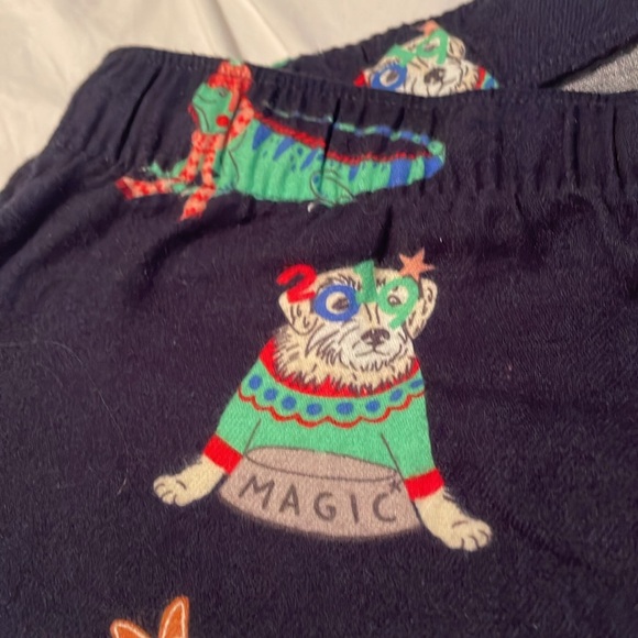 Old Navy / size medium / Christmas pets pajama pants EUC - like new! - Picture 10 of 10